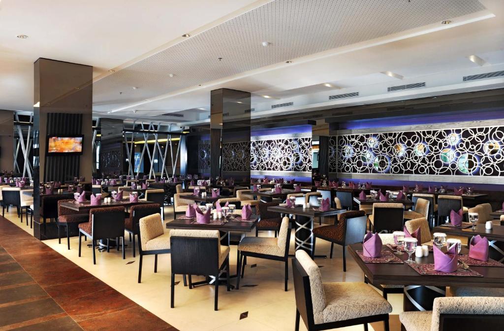 Restaurace v ubytování Holiday Inn Bandung Pasteur by IHG