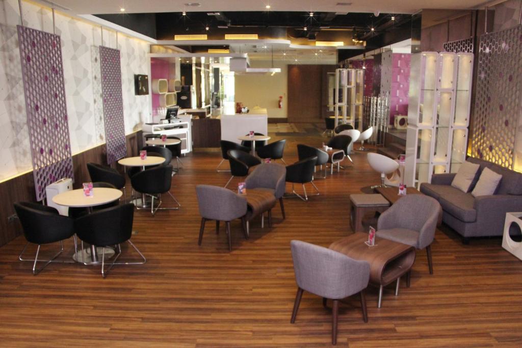 Posezení v ubytování Holiday Inn Bandung Pasteur by IHG
