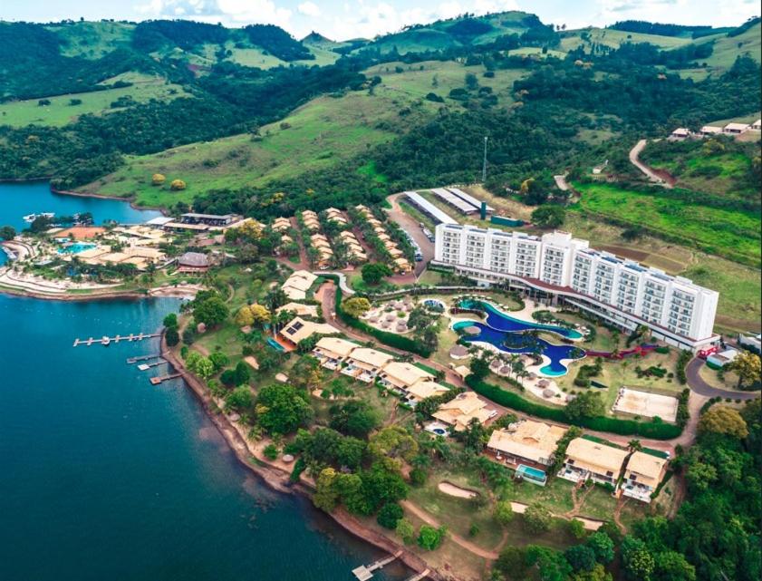 an aerial view of a resort next to the water at Tayayá Aqua Resort in Ribeirão Claro