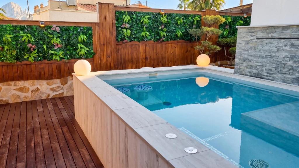 Sunny Villa with Private Pool in Calpe + Enclosed Garden