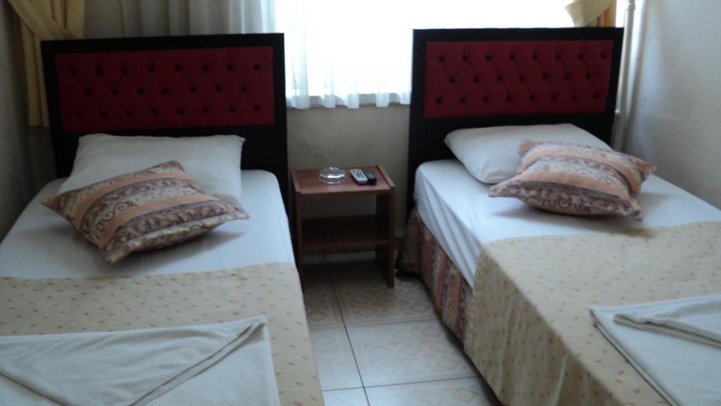 Yavuz Hotel - Budget Twin Room