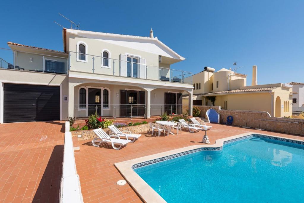 Villa Quinta do Jolu by Villa Select