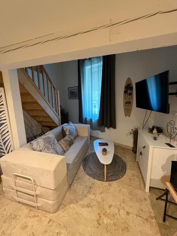 Duplex a 2 pas de la vielle ville d Avignon