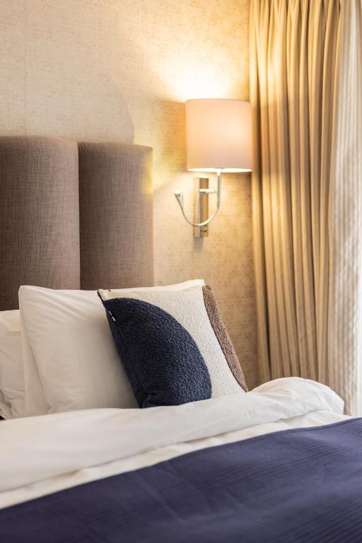 Mayfair House - 