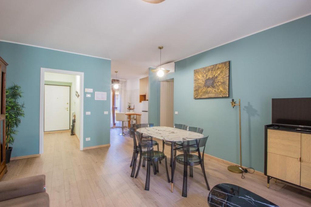 Corso Como Apartment and garage