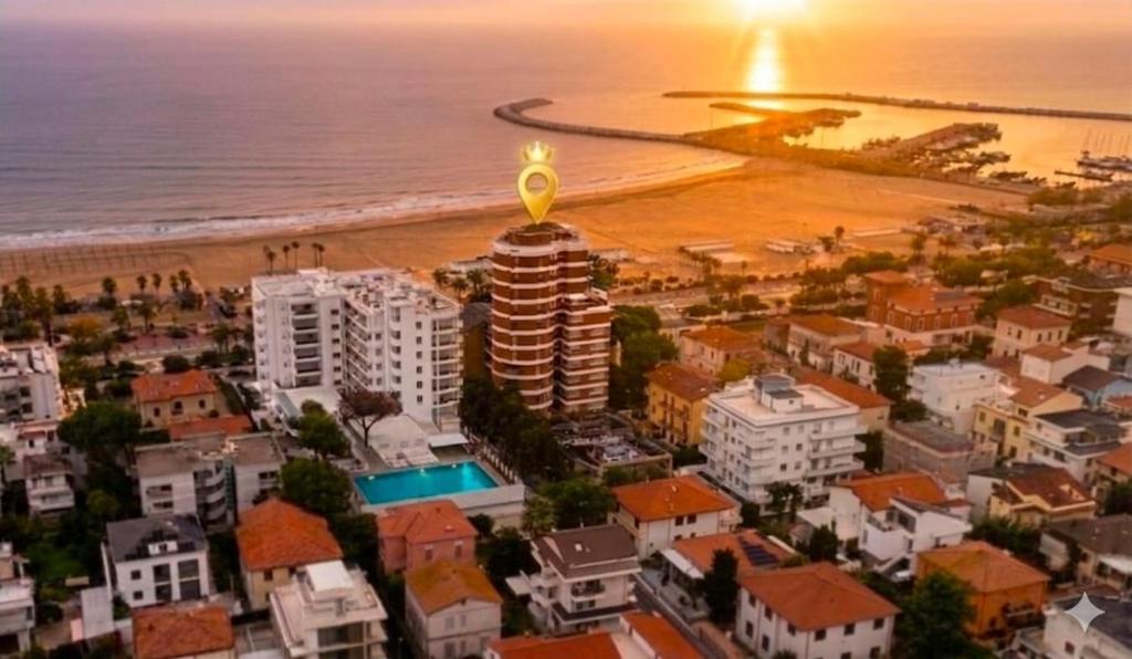 an aerial view of a city and the beach at Suite 58 rooms in Giulianova