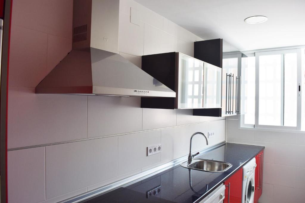 Kuchyňa alebo kuchynka v ubytovaní Apartamento Flamingo Beach
