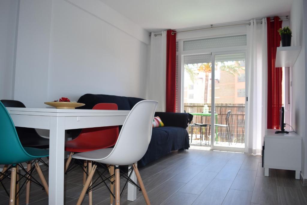Posedenie v ubytovaní Apartamento Flamingo Beach