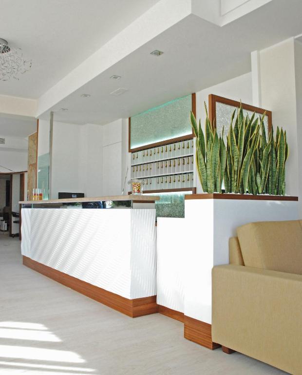 Vstupní hala nebo recepce v ubytování Hotel Baya - in centro, sul mare