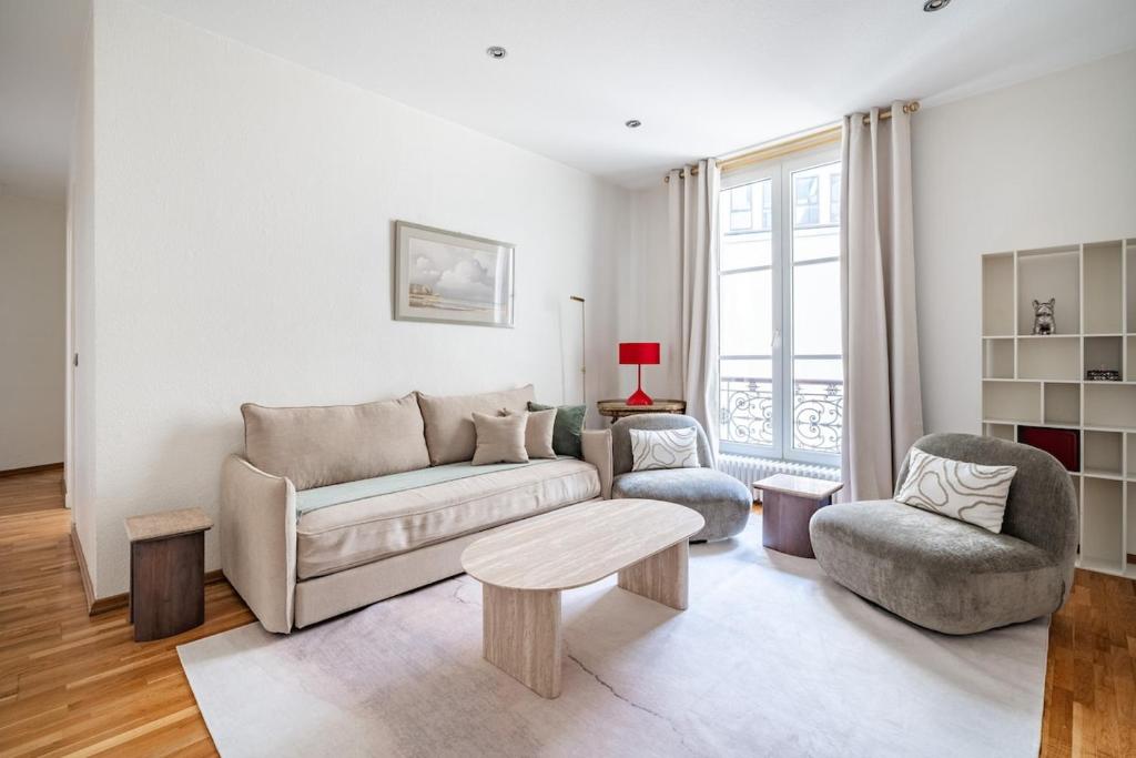 Prestige Apartment Champs-Élysées 86 m2
