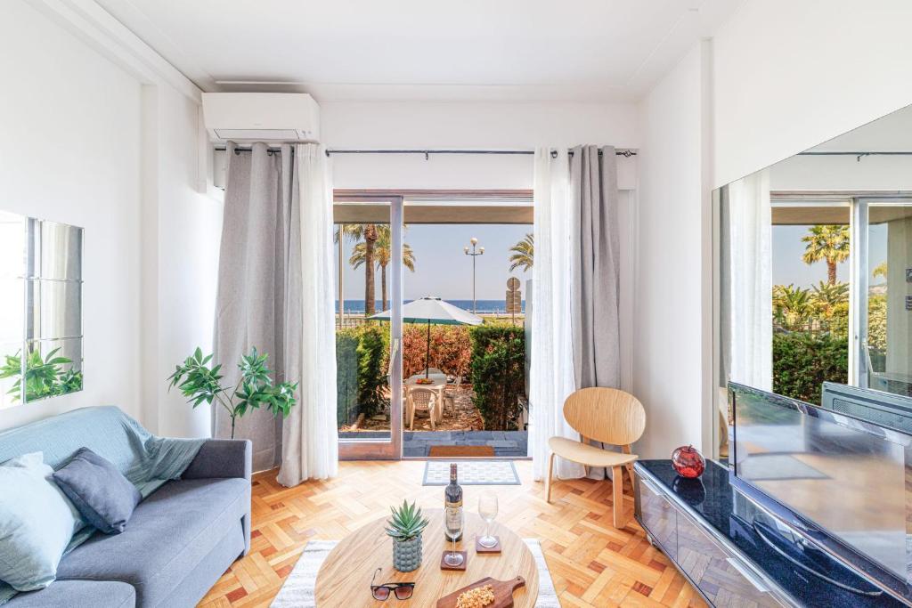 MY CASA - PROM 193-A - Apartement in Front of the sea 1 room with terrace and garden
