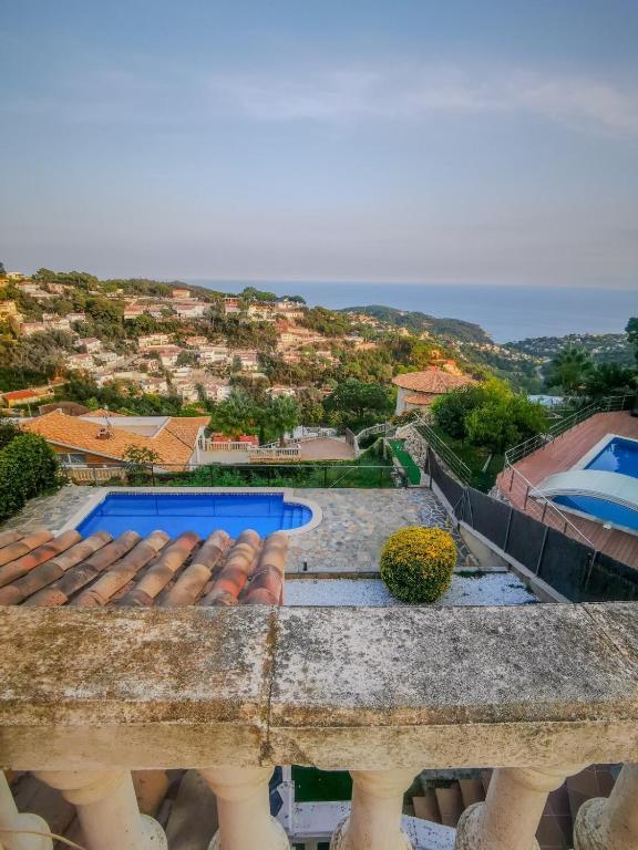 House with Swimming pool Beach Stunning Sea View