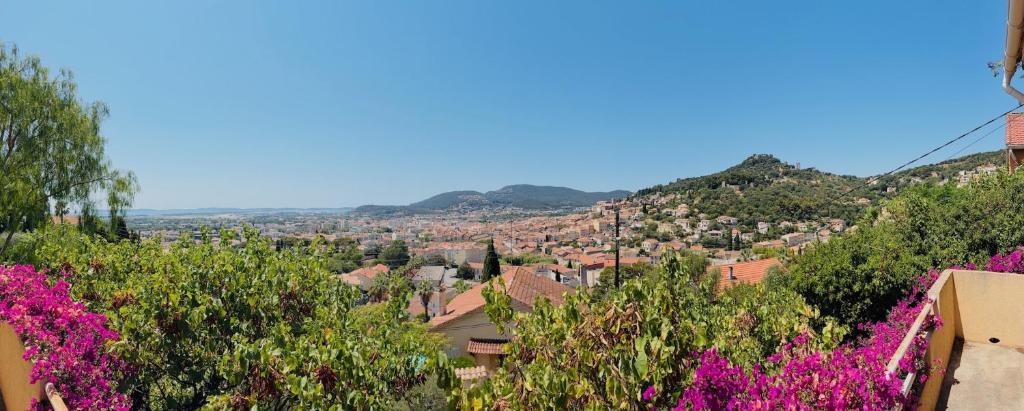 Villa familiale 4 chambres, vue panormaique, terrasse et plancha
