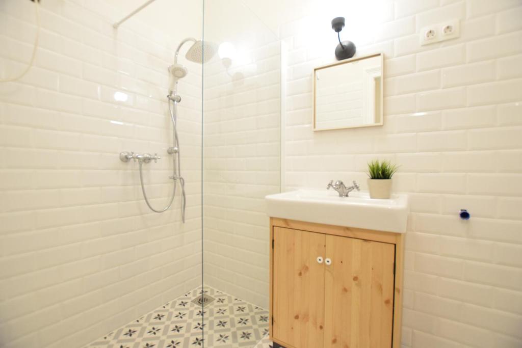 A bathroom at Standard Apartment by Hi5 - Chainbridge