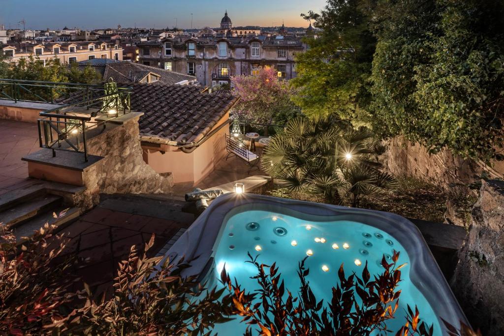 Luxury residence Private Garden near Piazza di Spagna