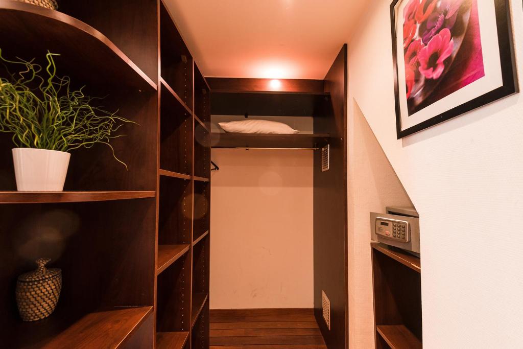 Lyo Hôtel - Centre Lyon Perrache - Resim 35