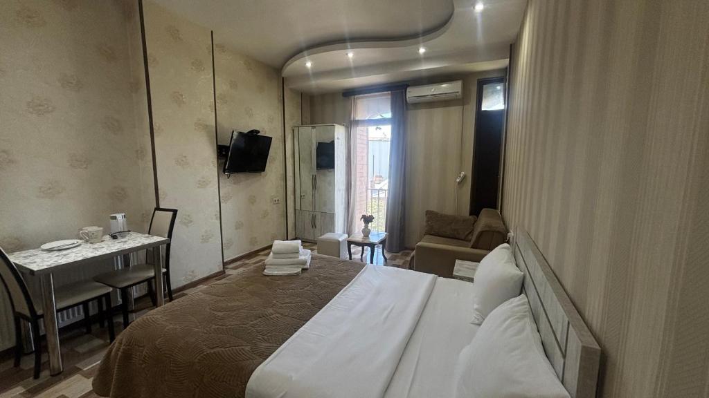 تصویر اتاق‌های Hotel New Royal - تصویر ۲