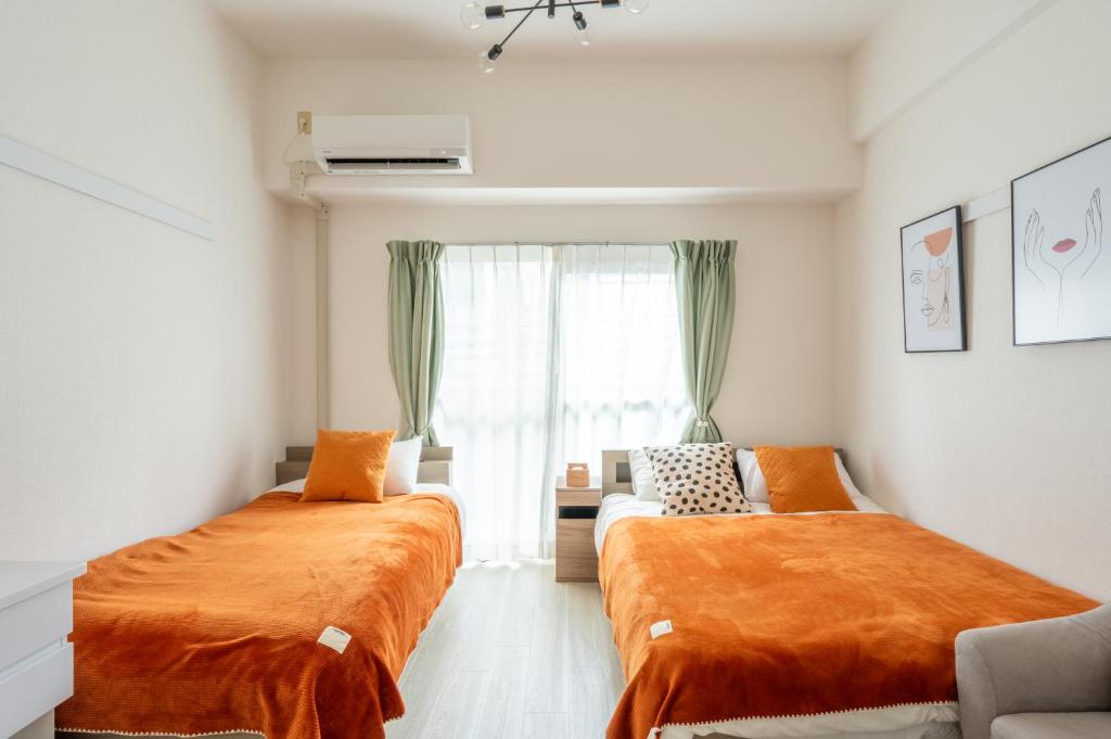 2 min Sta ,Fast Wi-Fi ,4K Monitor ,Desk ,USJ,Namba 駅2分, 超高速WiFi664Mbps, 4Kモニター,デスク, USJ,梅田,難波直通