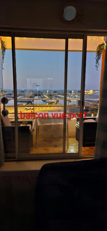Sea view, Port Arcachon, Parking
