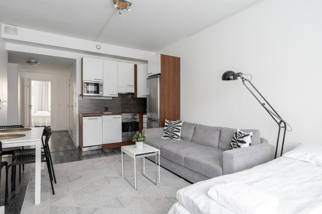 Modern 1BR Apartment with Sauna & Best Location - Hosted by 2ndhomes - Housity