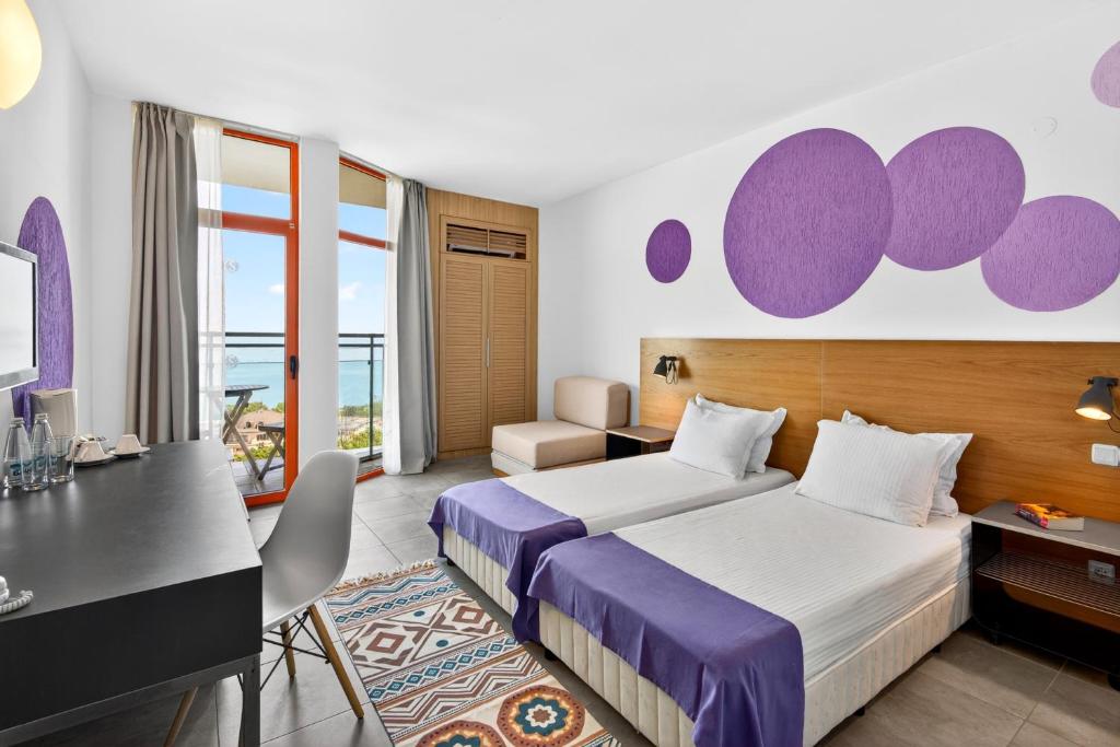Deluxe Double Room Park View
