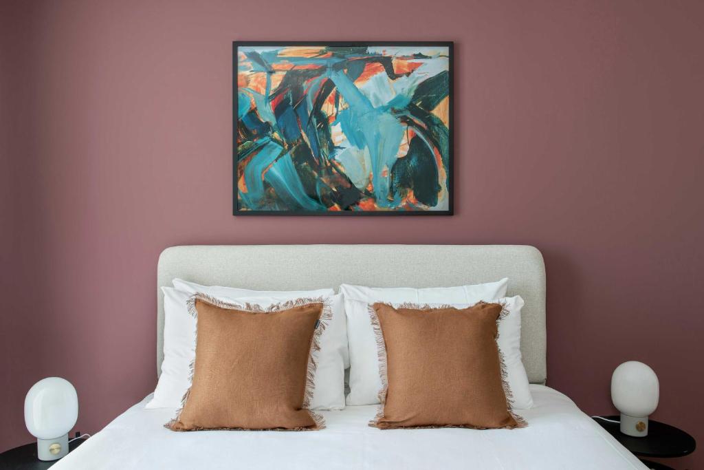 Cove Paradise Street - 