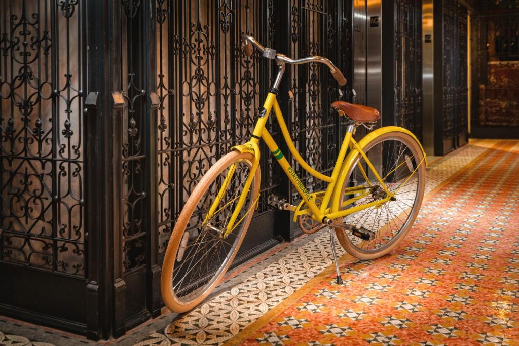 Jízda na kole v ubytování Staypineapple, An Iconic Hotel, The Loop nebo okolí