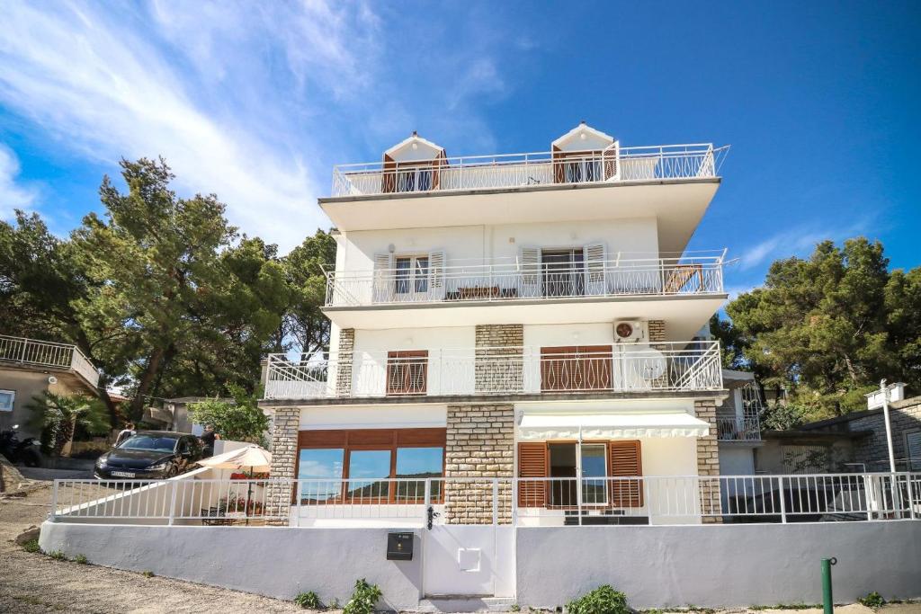Apartment in Primosten with sea view, balcony, air conditioning, WiFi 5155-1