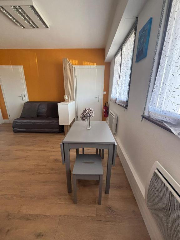 Studio cosy RDC proche de la gare – photo 16
