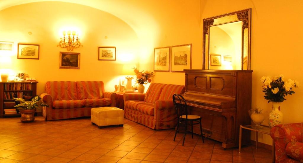 Posezení v ubytování Hotel Corona