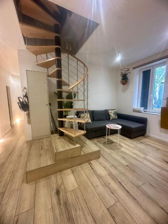 Bel appartement avec toit-terrasse, 2 chambres, centre ville de Nice