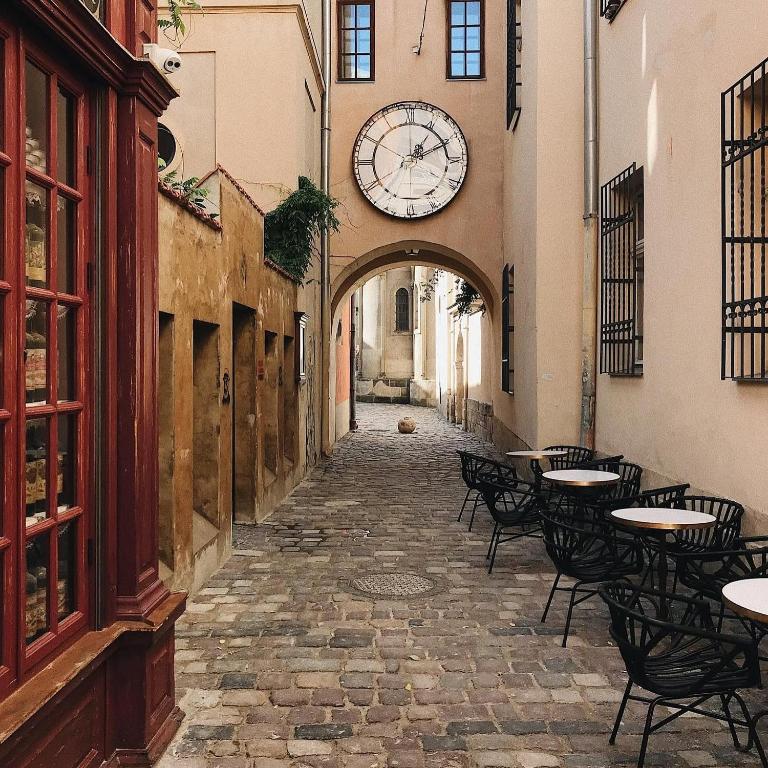 Armenian Courtyard Retreat Вірменський дворик фото 6