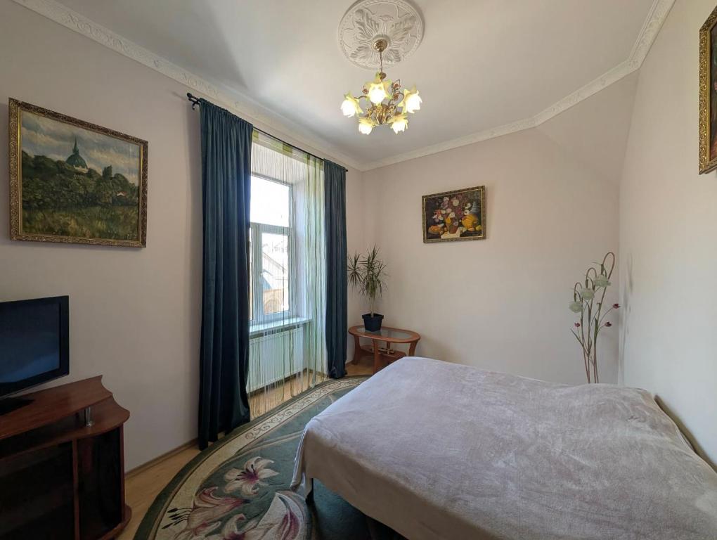 Armenian Courtyard Retreat Вірменський дворик фото 2