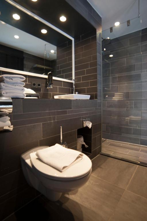 Koupelna v ubytování Hotel Trash Deluxe