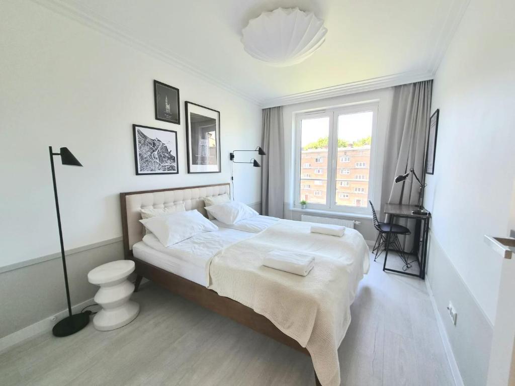 Live & Travel Old Town Apartments - 