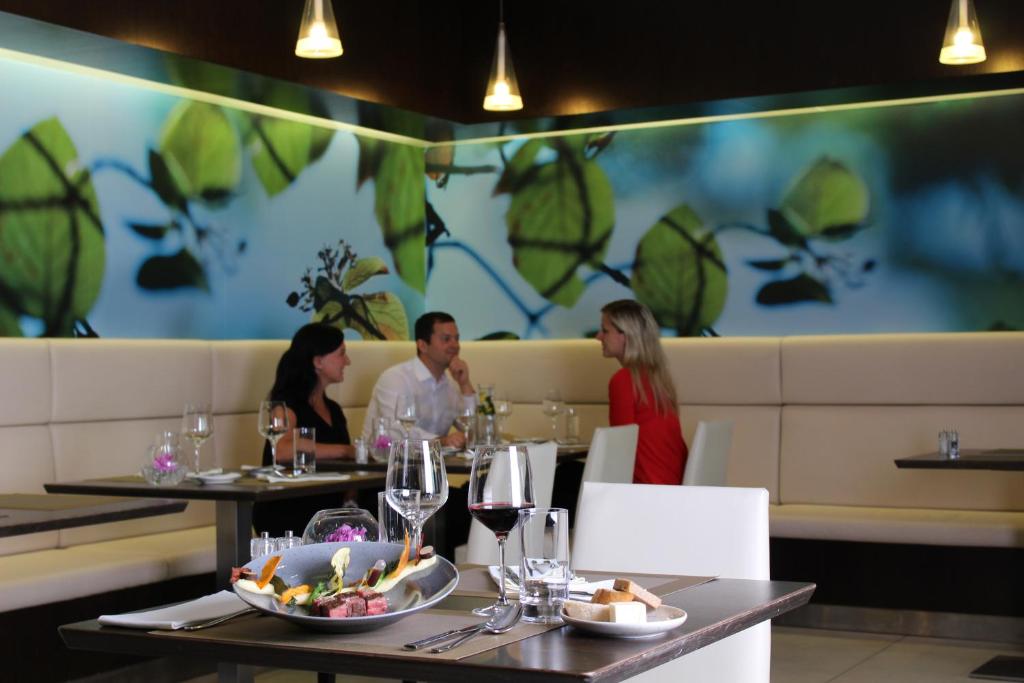 Quality Hotel Ostrava City - Resim 25