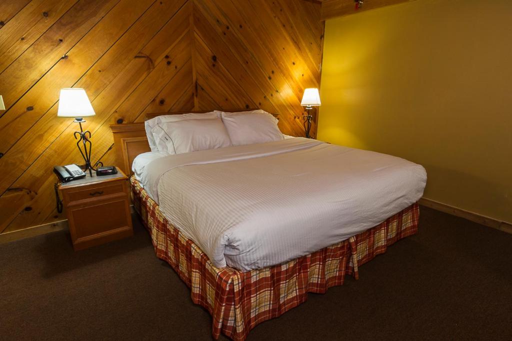Timbers Lodge - 