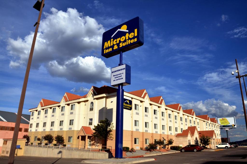 Certifikát, hodnocení, plakát nebo jiný dokument vystavený v ubytování Microtel Inn & Suites by Wyndham Chihuahua