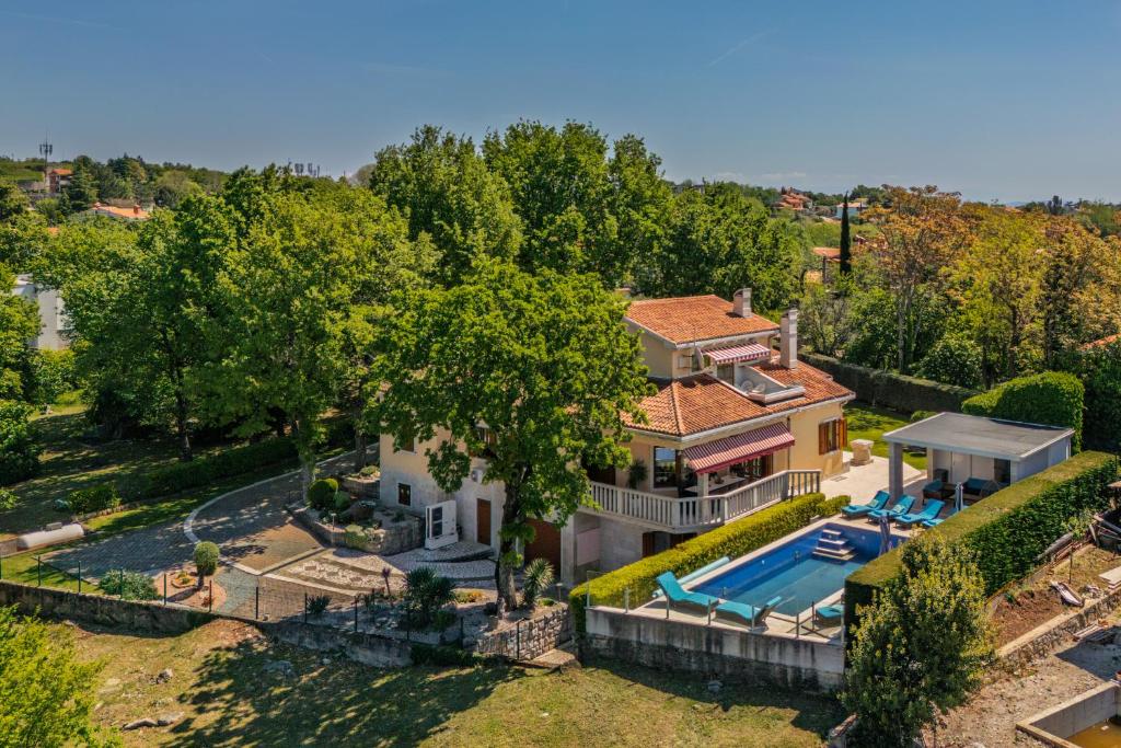 Luxury Pool Villa Rosa Magica - Happy Rentals
