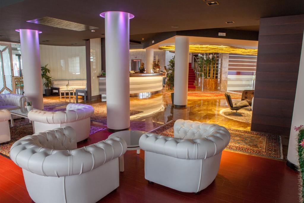 Posezení v ubytování Hotel Cesare Augustus