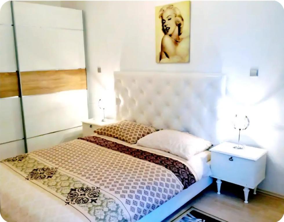 Apartment ORY near the city center with free parking