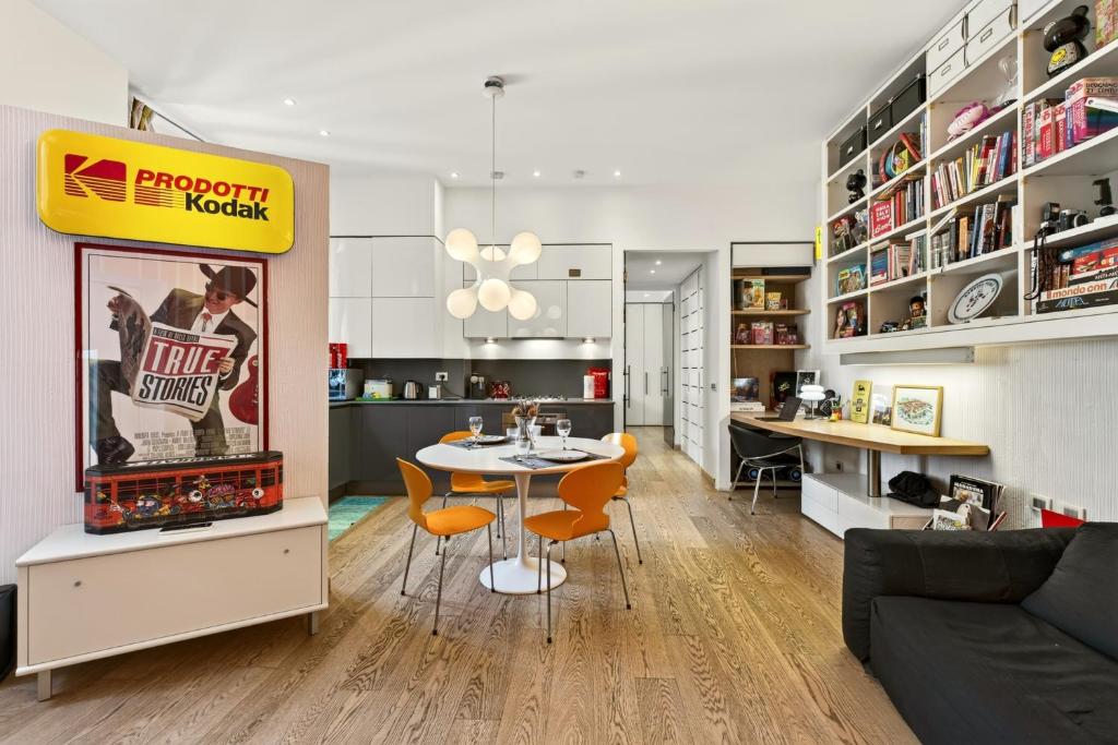 Il Monoscopio / The Monoscope - 73mq Apartment @ Porta Venezia / Milan City Center