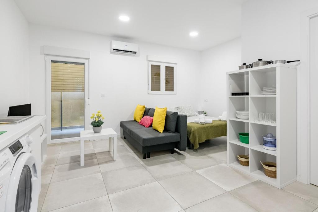 Apartment A Private Complex Metro 4Pax