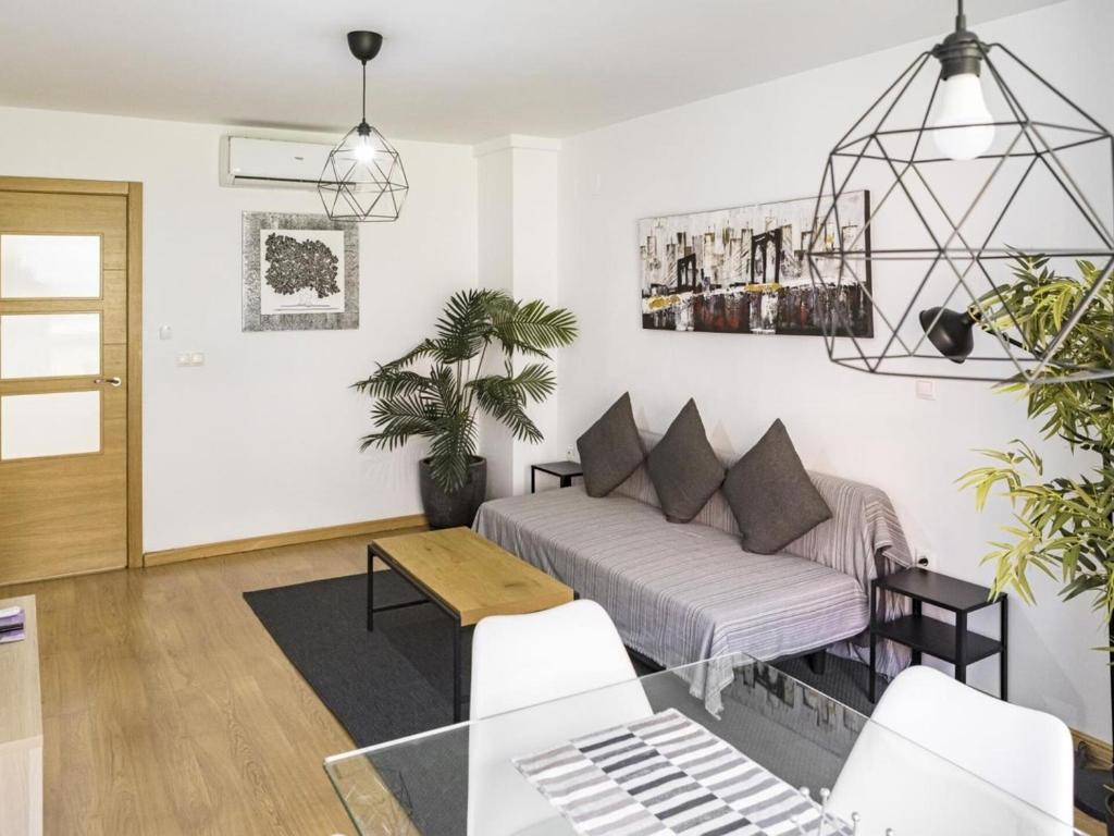 A - Peaceful Luxury Apartment El Palo Beach by TuriVida L