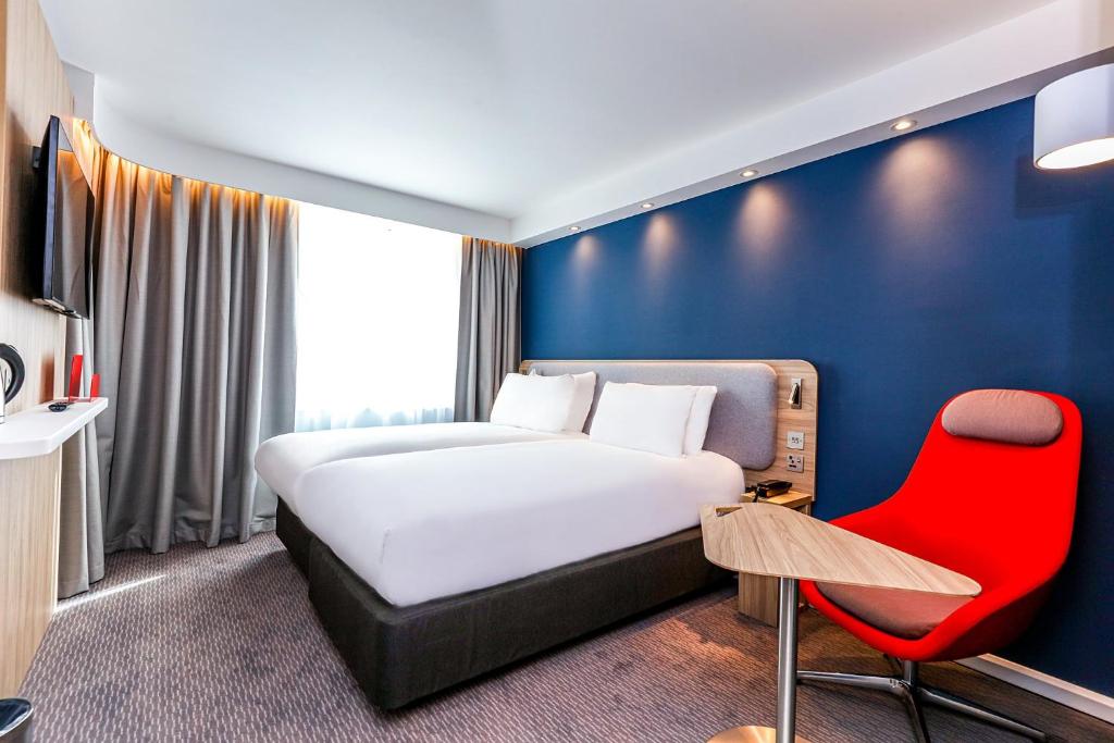 Holiday Inn Express Portsmouth – North, an IHG Hotel - 