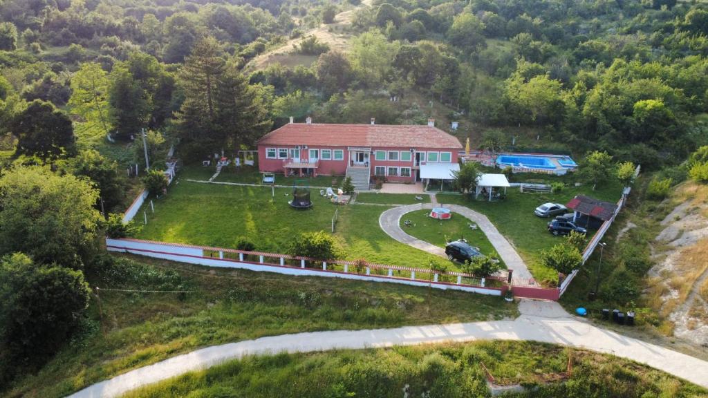 an aerial view of a house on a hill at Къща за гости сБолярци in Bolyartsi