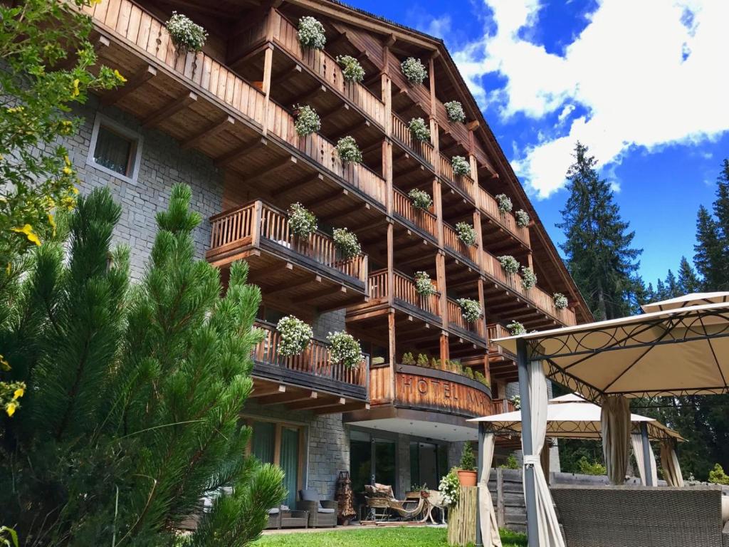 Maribel Hotel
