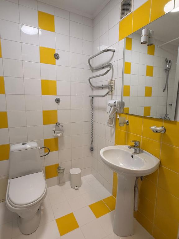 7 Days Hotel Kamyanets-Podilskyi фото 7