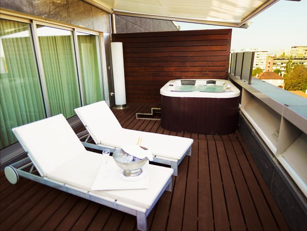 BessaHotel Boavista - Jacuzzi privado en la habitación en Oporto