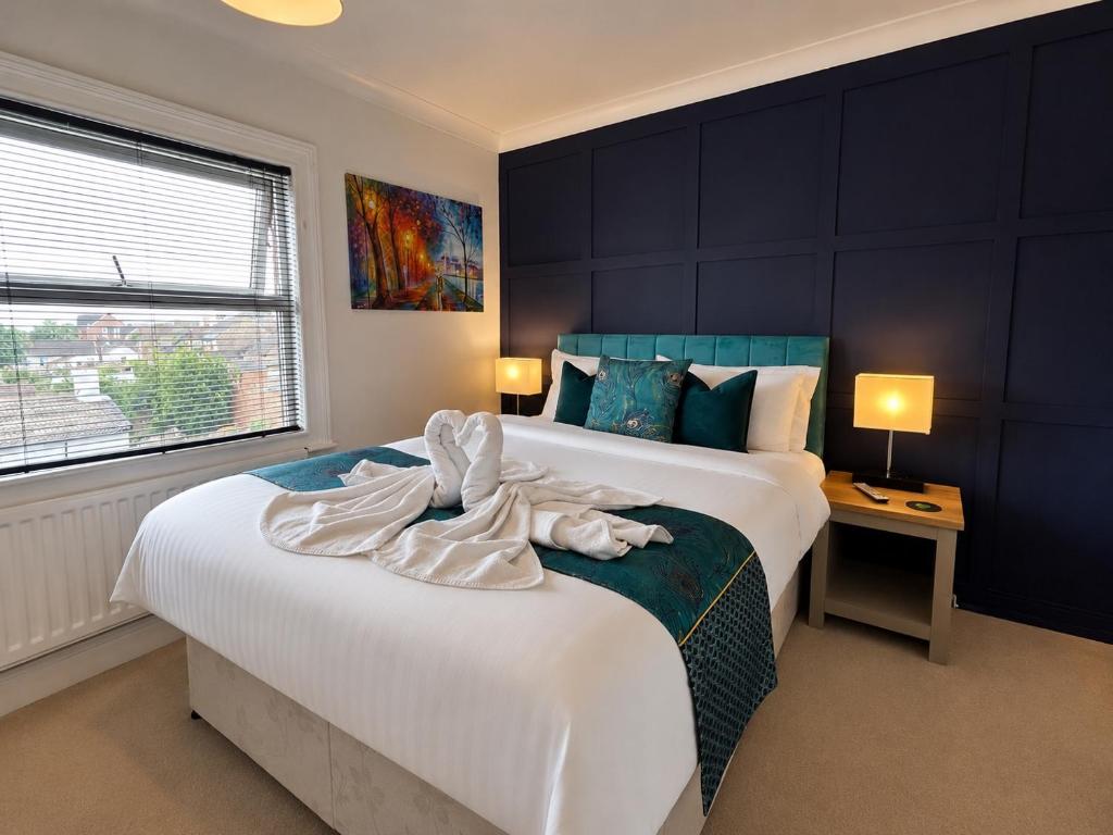 2 Bed Apartment Sleeps 6 Free Van Parking Walk To Weatherspoons - Hizvo